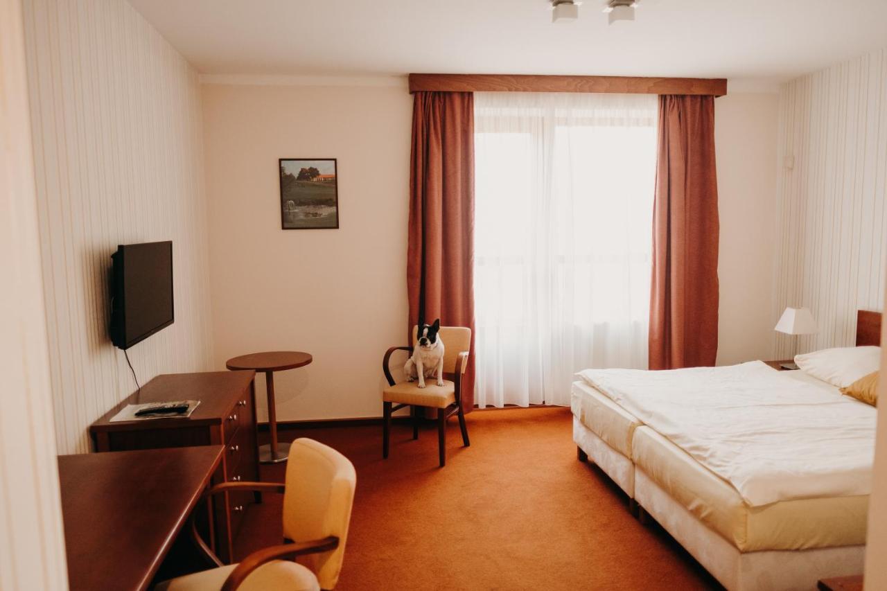 Golf Hotel Austerlitz 外观 照片