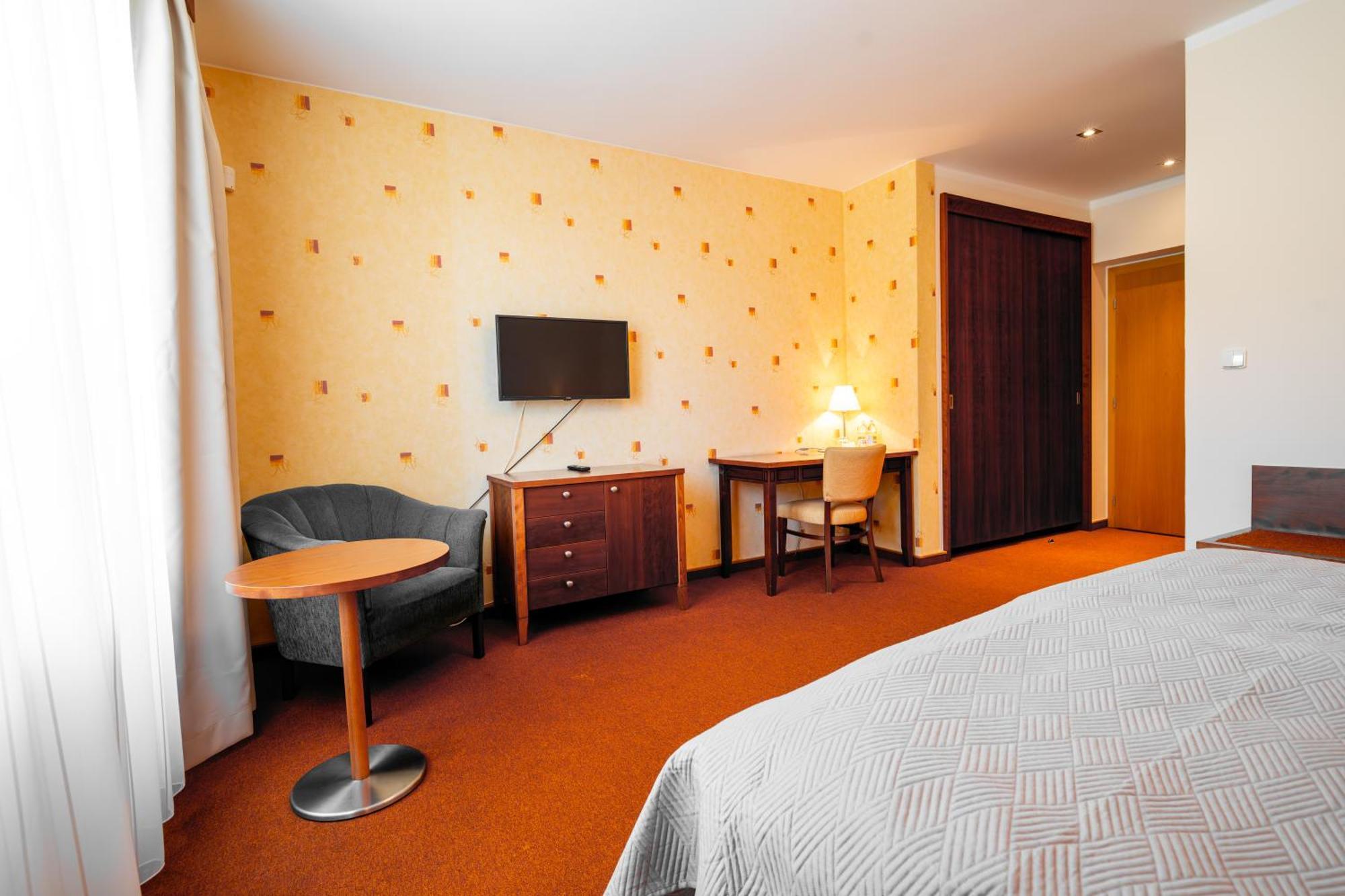 Golf Hotel Austerlitz 外观 照片