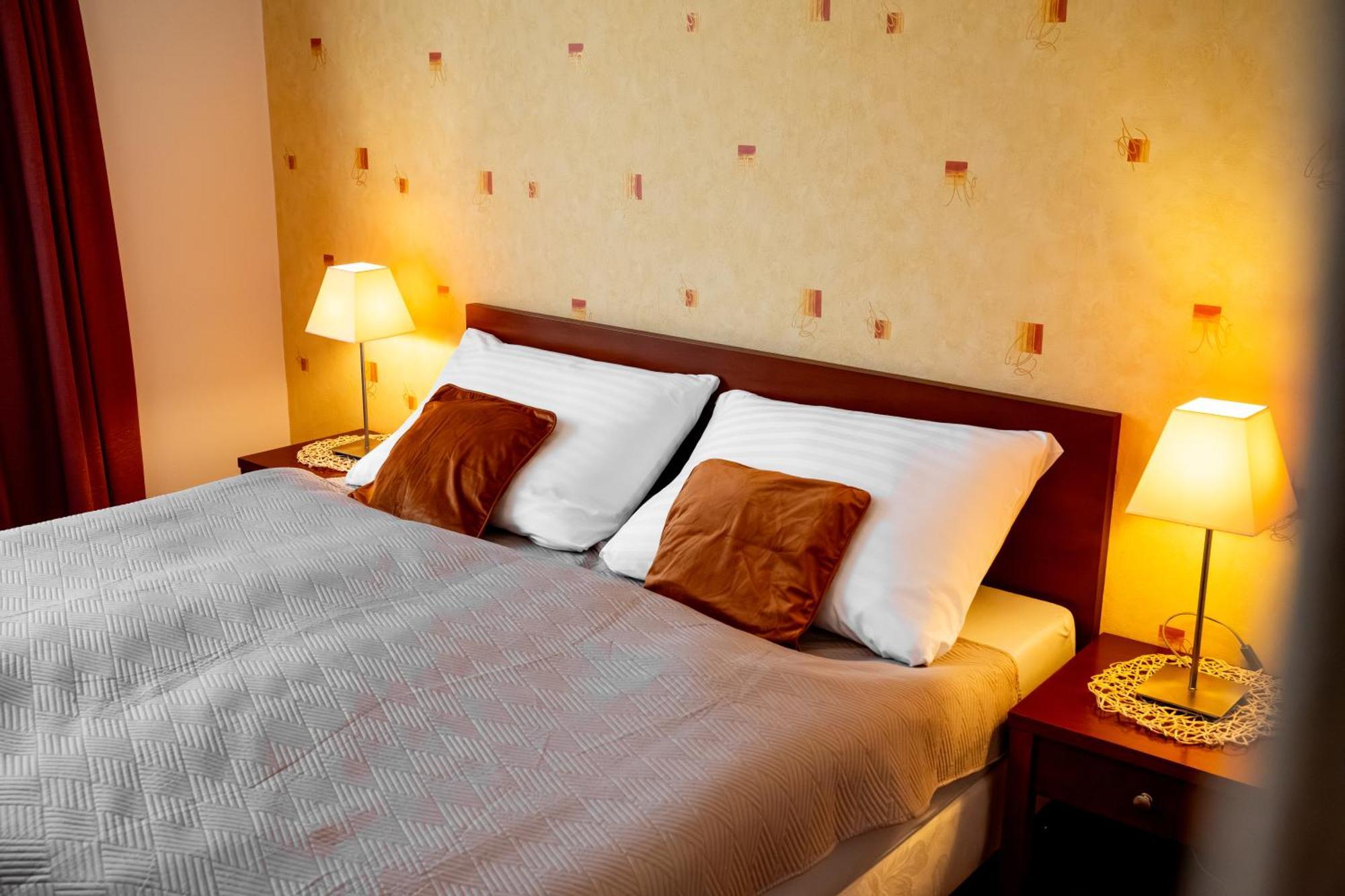Golf Hotel Austerlitz 外观 照片